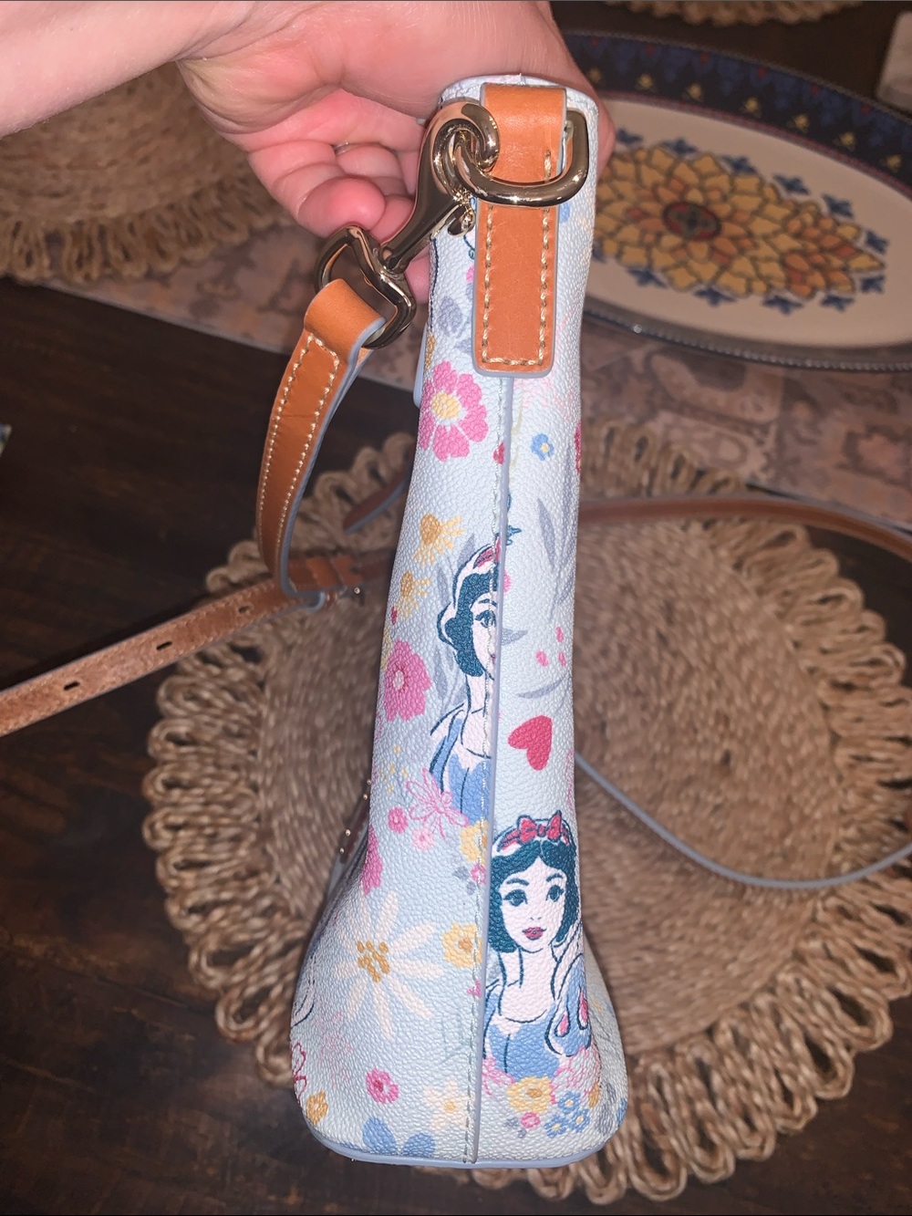 Dooney & Bourke Snow White Flower light blue Crossbody Bag EUC - Picture 7 of 12